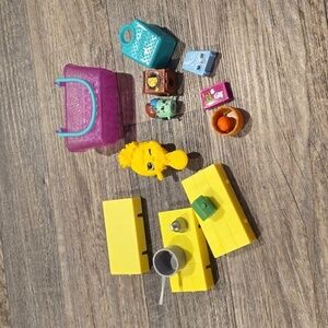 SHOPKINS Small Lot of Shopkins​